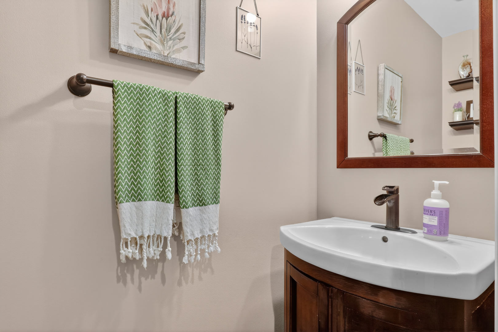 231 Lenox Court, Grayslake, IL 60030