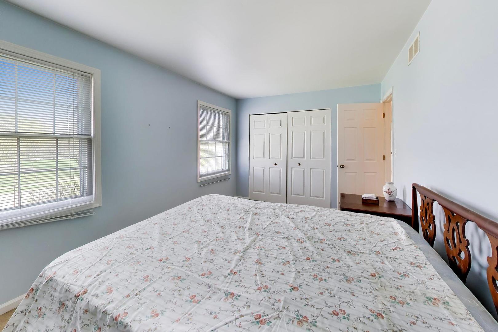 0N421 Winfield Scott Drive, Winfield, IL 60190