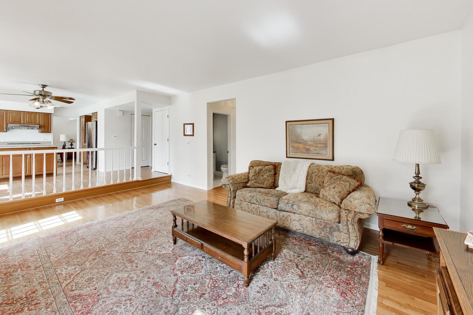 0N421 Winfield Scott Drive, Winfield, IL 60190