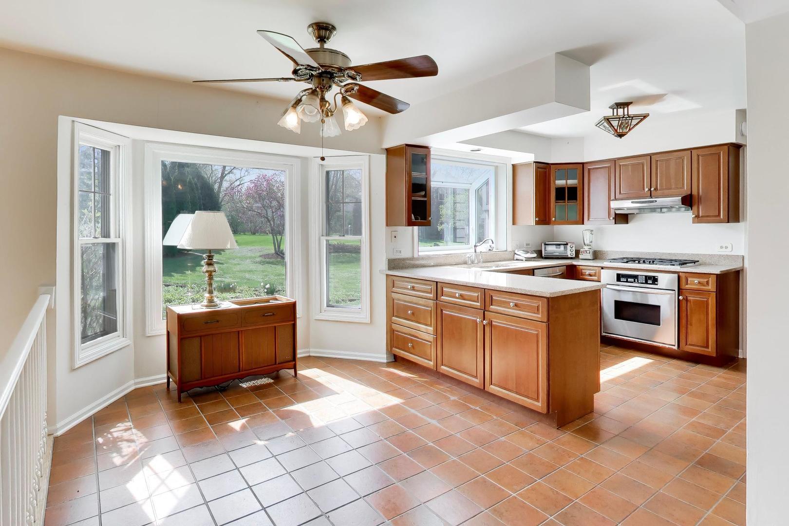 0N421 Winfield Scott Drive, Winfield, IL 60190