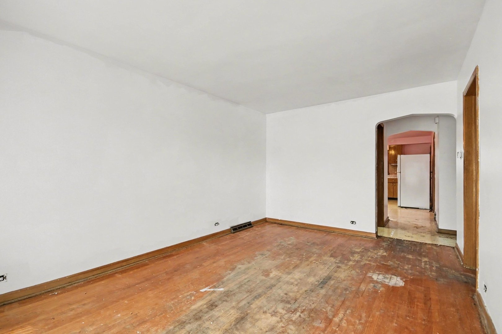 6634 W 64th Street, Chicago, IL 60638