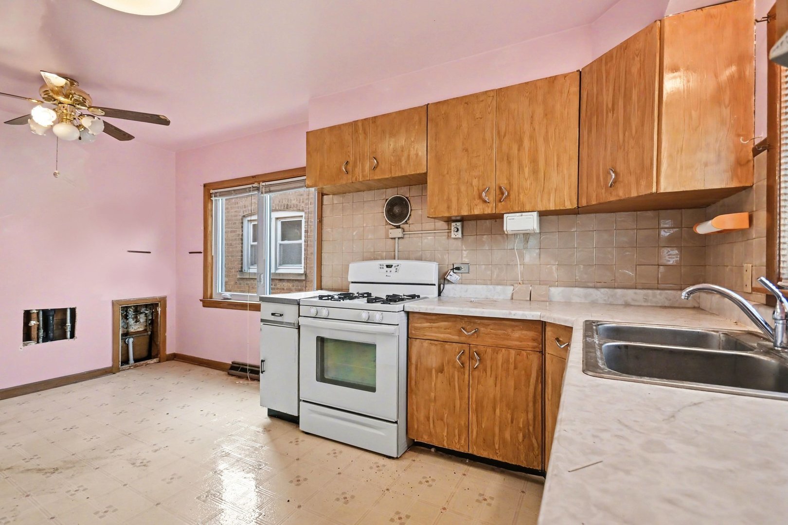 6634 W 64th Street, Chicago, IL 60638