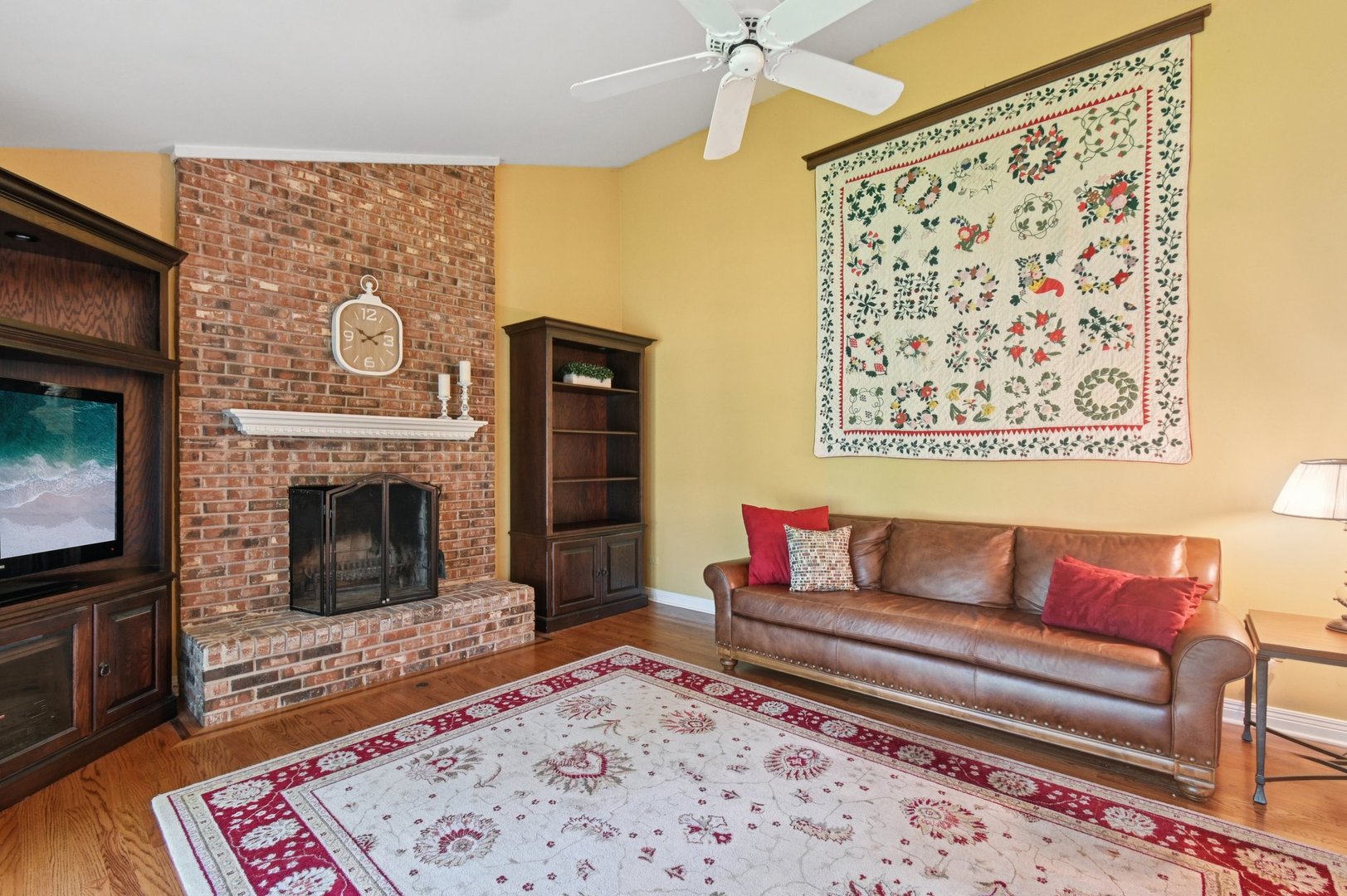 432 Whitney Drive, Barrington, IL 60010