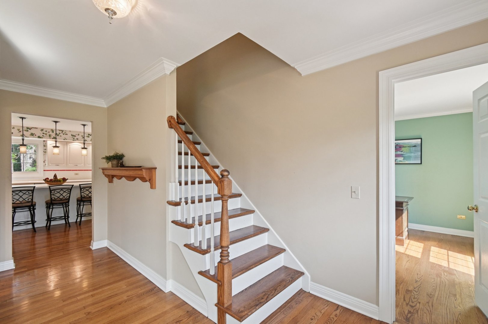 432 Whitney Drive, Barrington, IL 60010