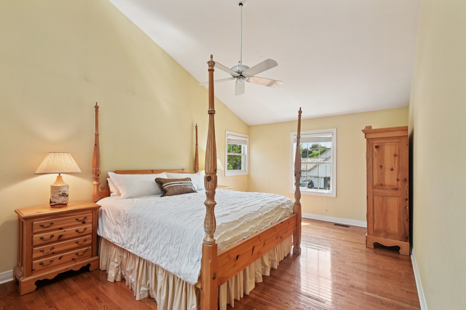 432 Whitney Drive, Barrington, IL 60010