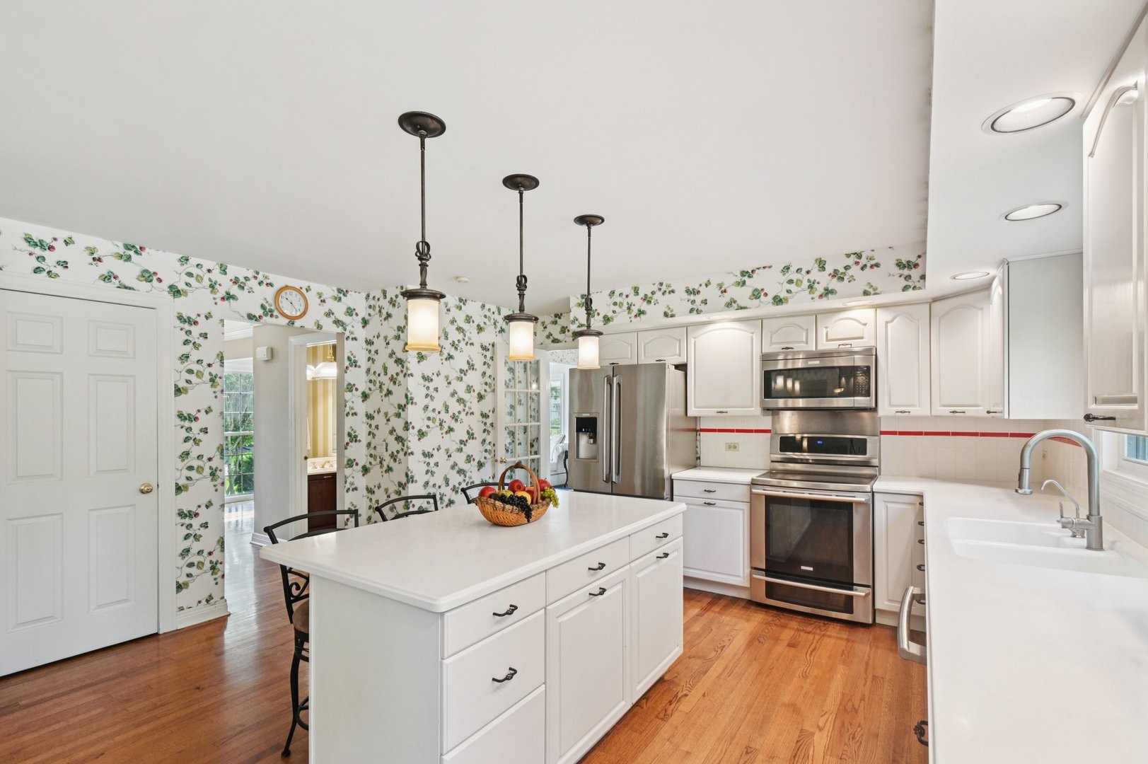 432 Whitney Drive, Barrington, IL 60010