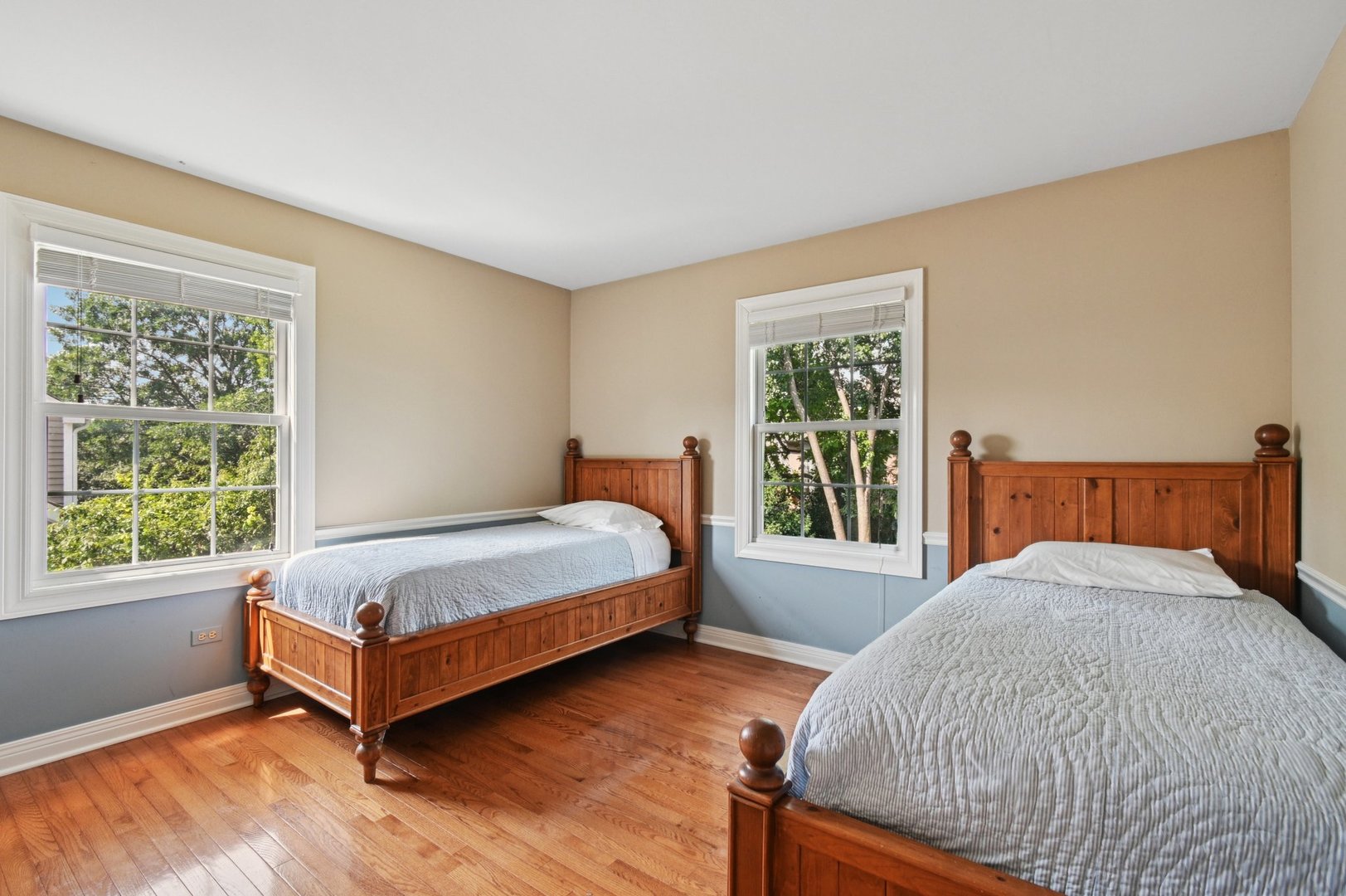 432 Whitney Drive, Barrington, IL 60010