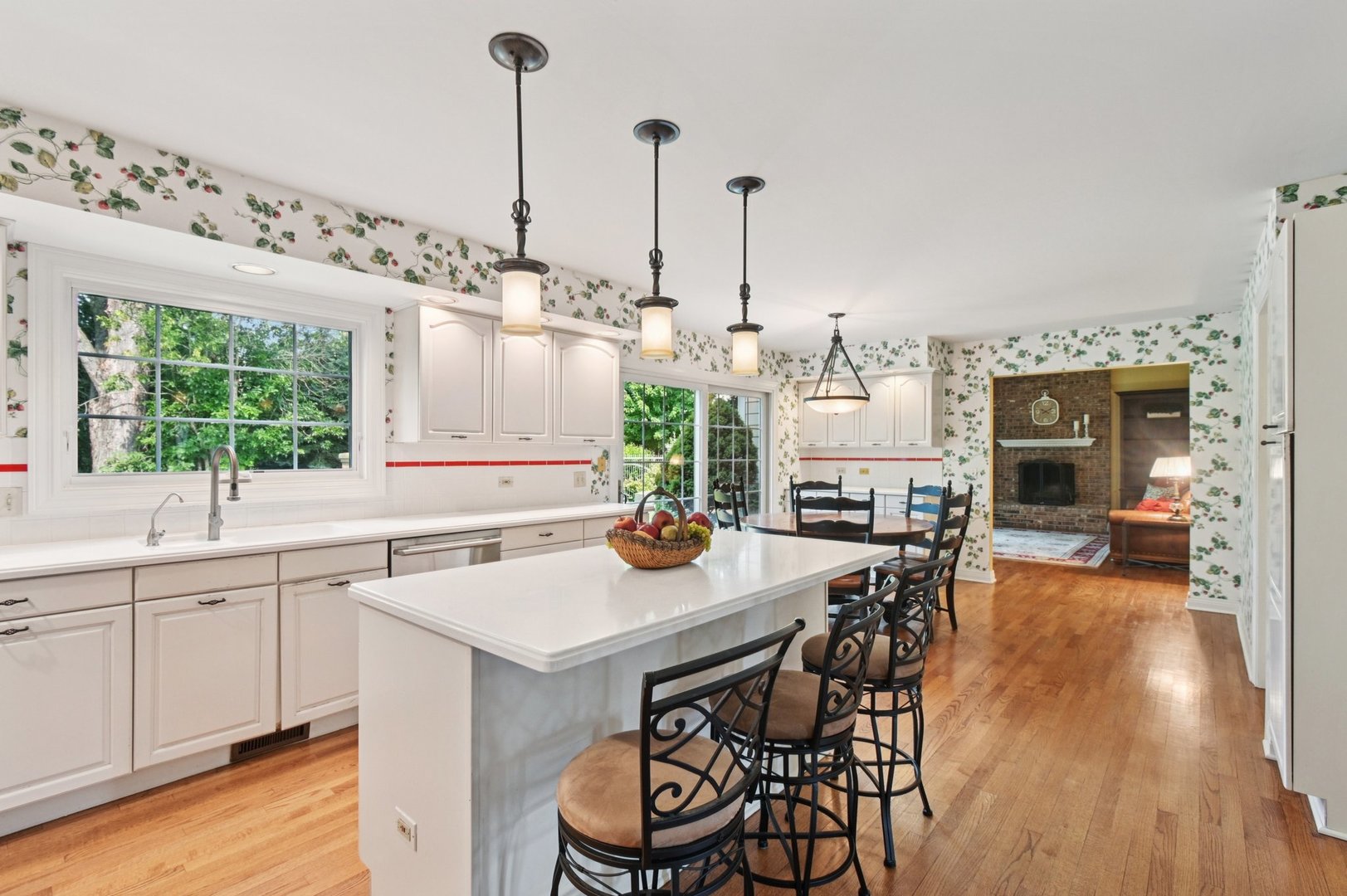 432 Whitney Drive, Barrington, IL 60010