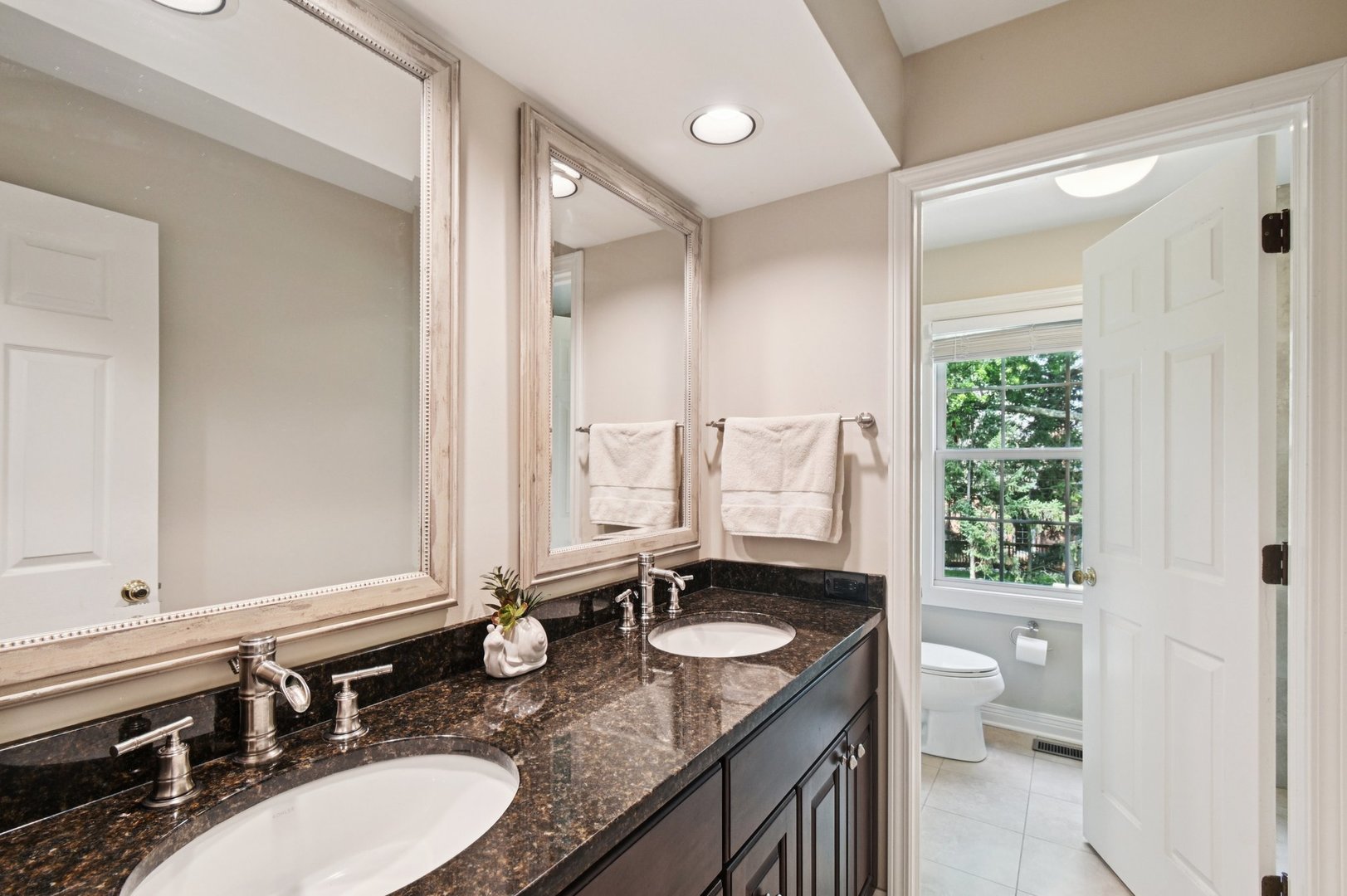 432 Whitney Drive, Barrington, IL 60010