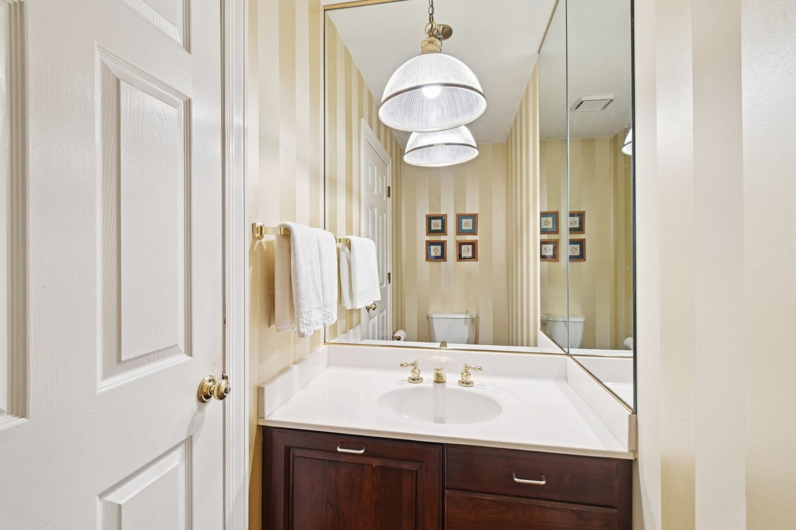 432 Whitney Drive, Barrington, IL 60010