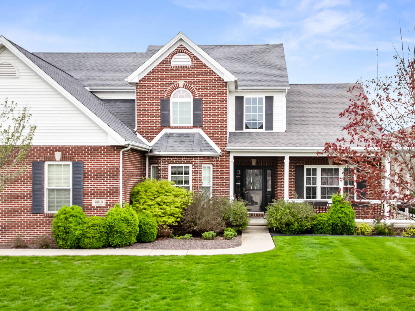 2213 Tyler Trail, Bloomington, IL 61704