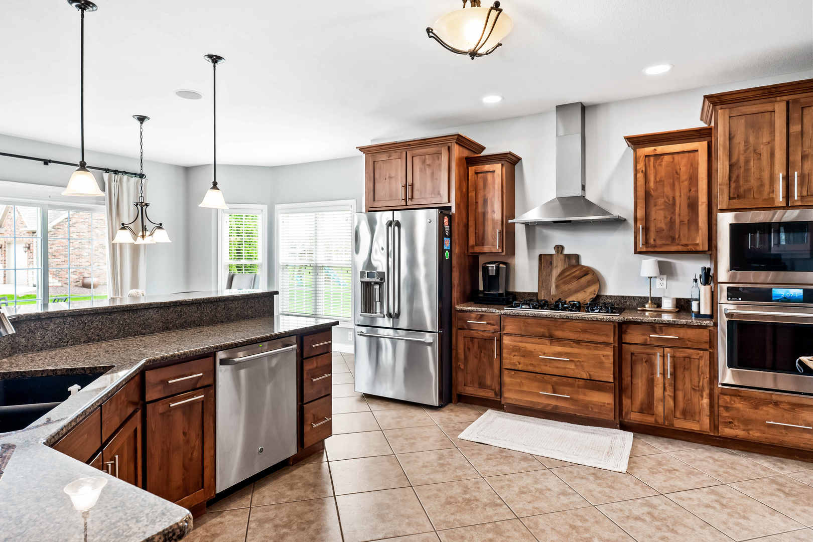 2213 Tyler Trail, Bloomington, IL 61704