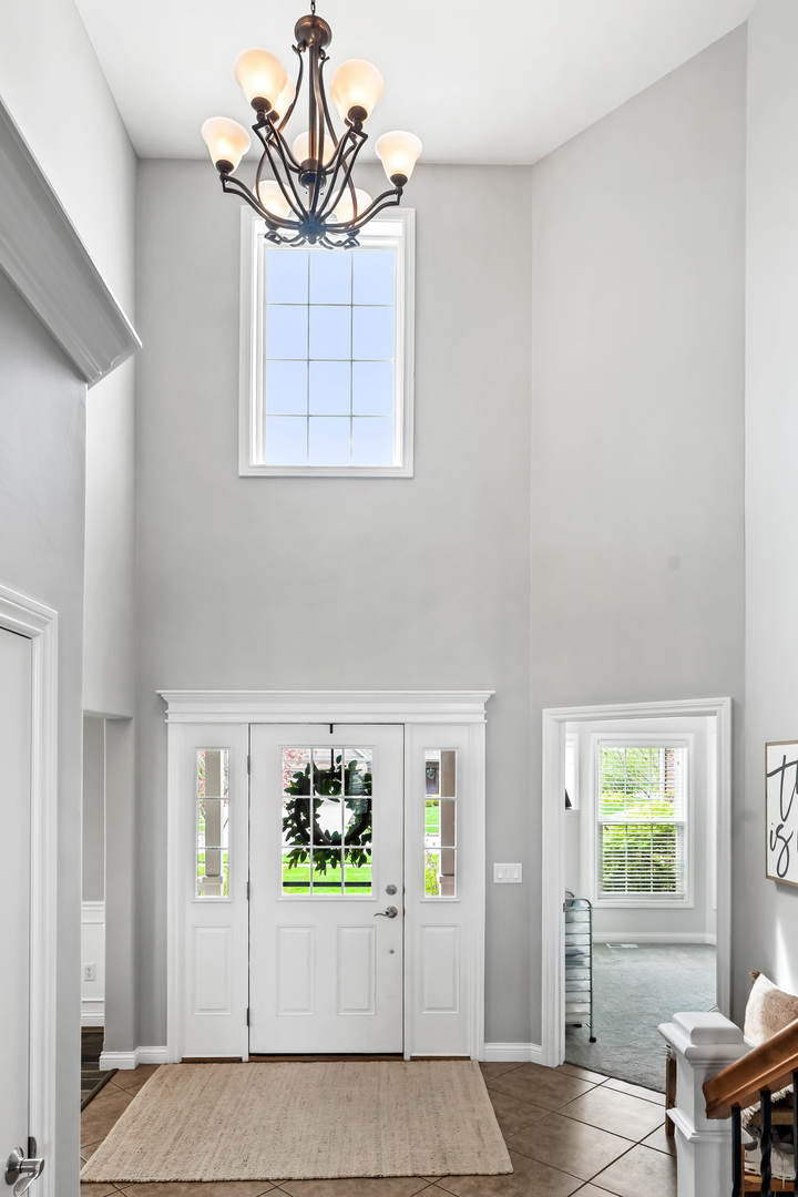 2213 Tyler Trail, Bloomington, IL 61704