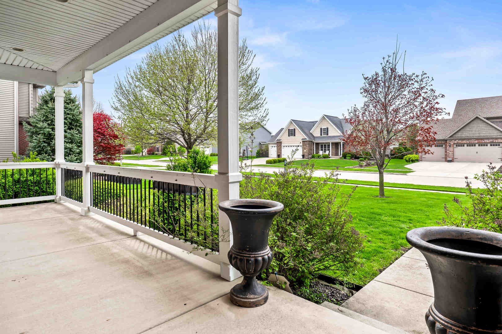 2213 Tyler Trail, Bloomington, IL 61704