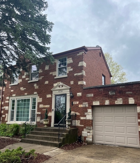 4716 Wolf Road, Western Springs, IL 60558