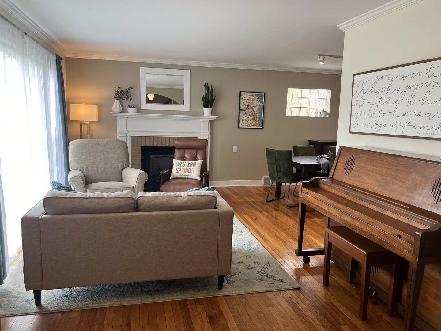 4716 Wolf Road, Western Springs, IL 60558