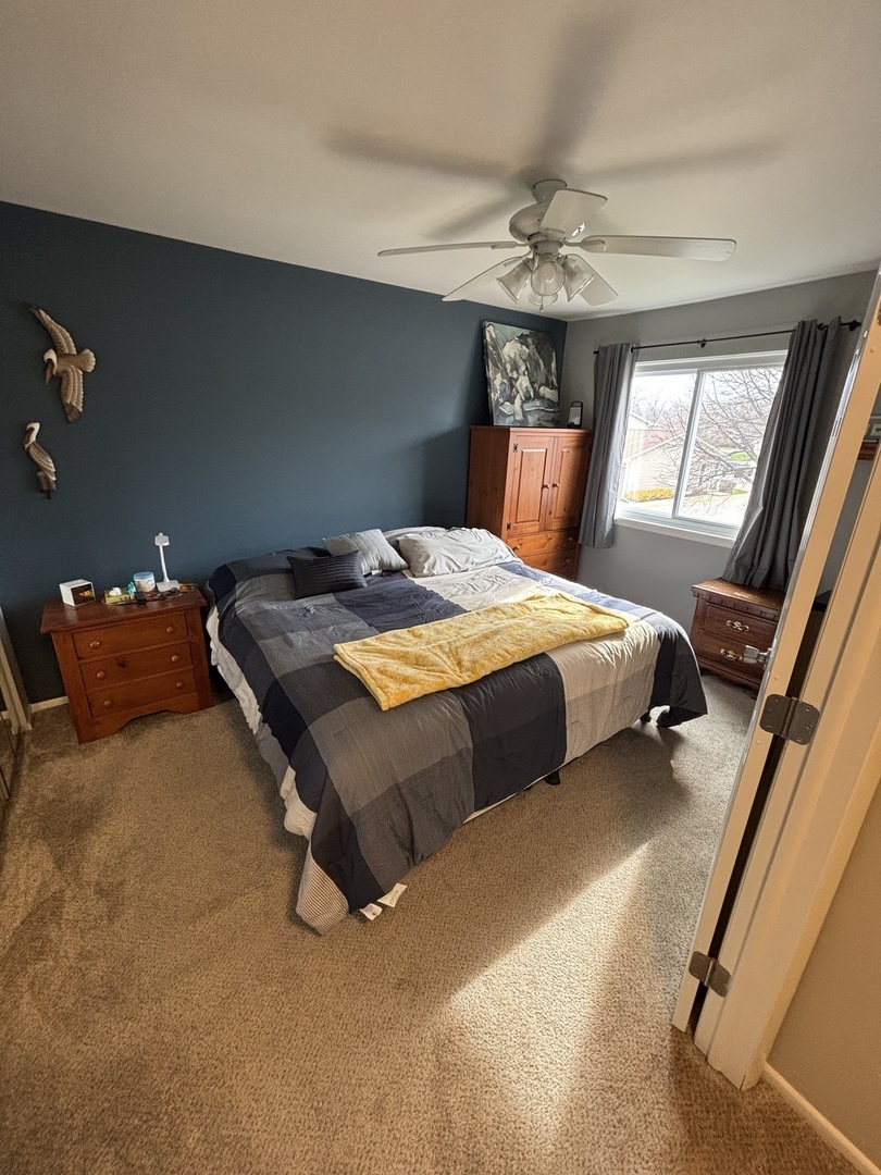 2179 N Queensburg Lane, Palatine, IL 60074