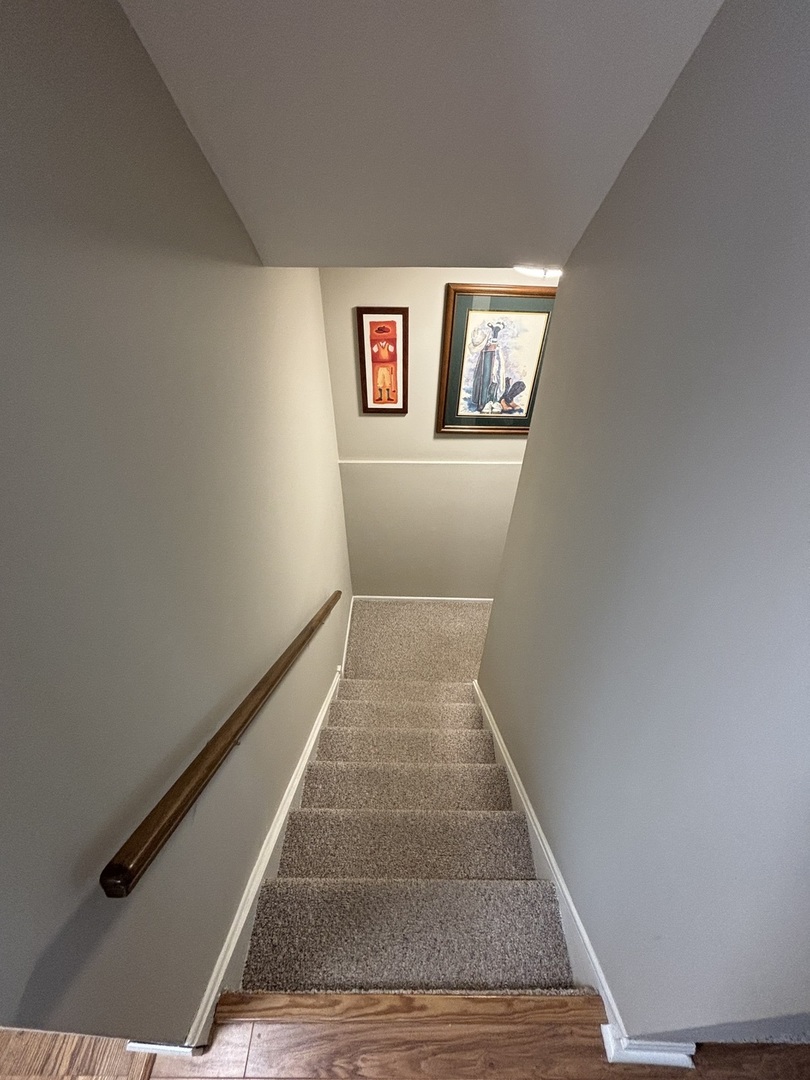 2179 N Queensburg Lane, Palatine, IL 60074