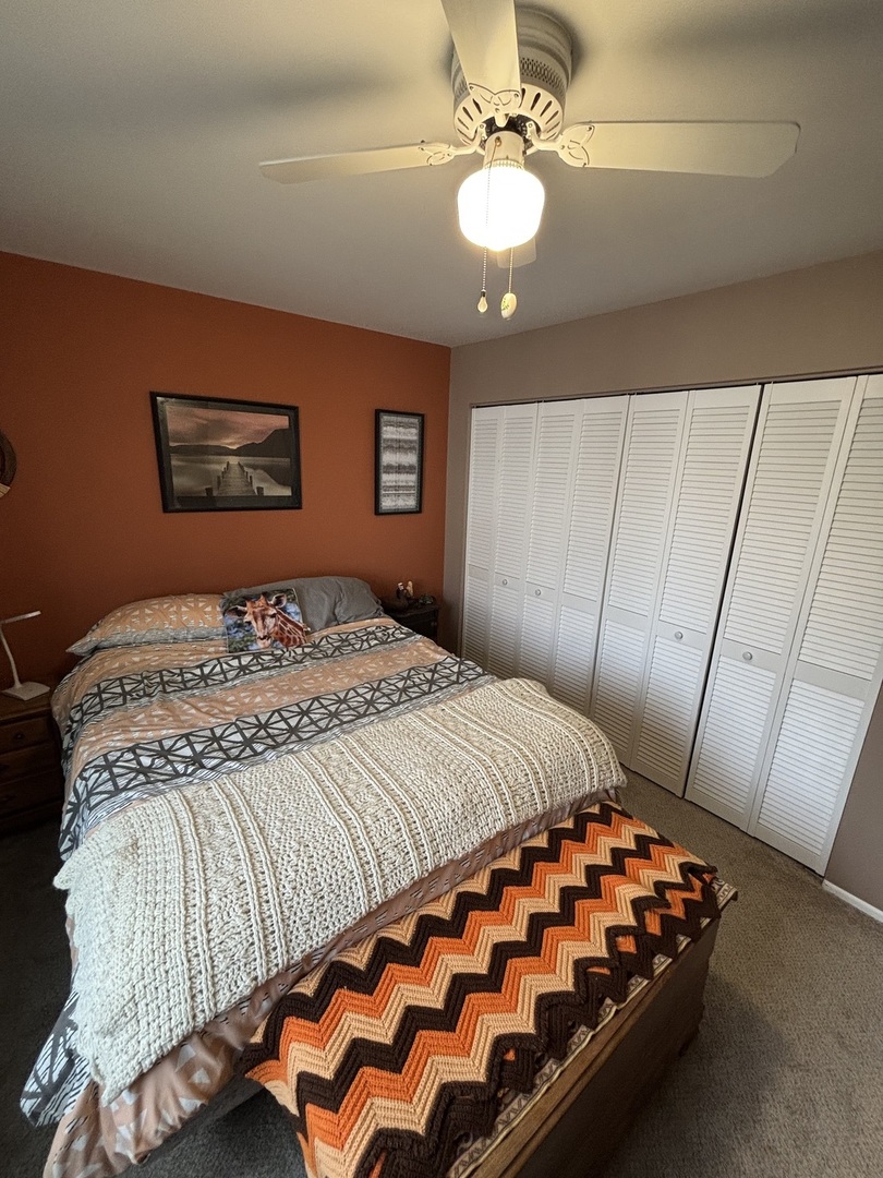 2179 N Queensburg Lane, Palatine, IL 60074