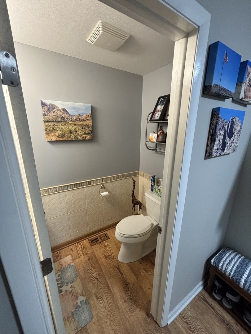 2179 N Queensburg Lane, Palatine, IL 60074