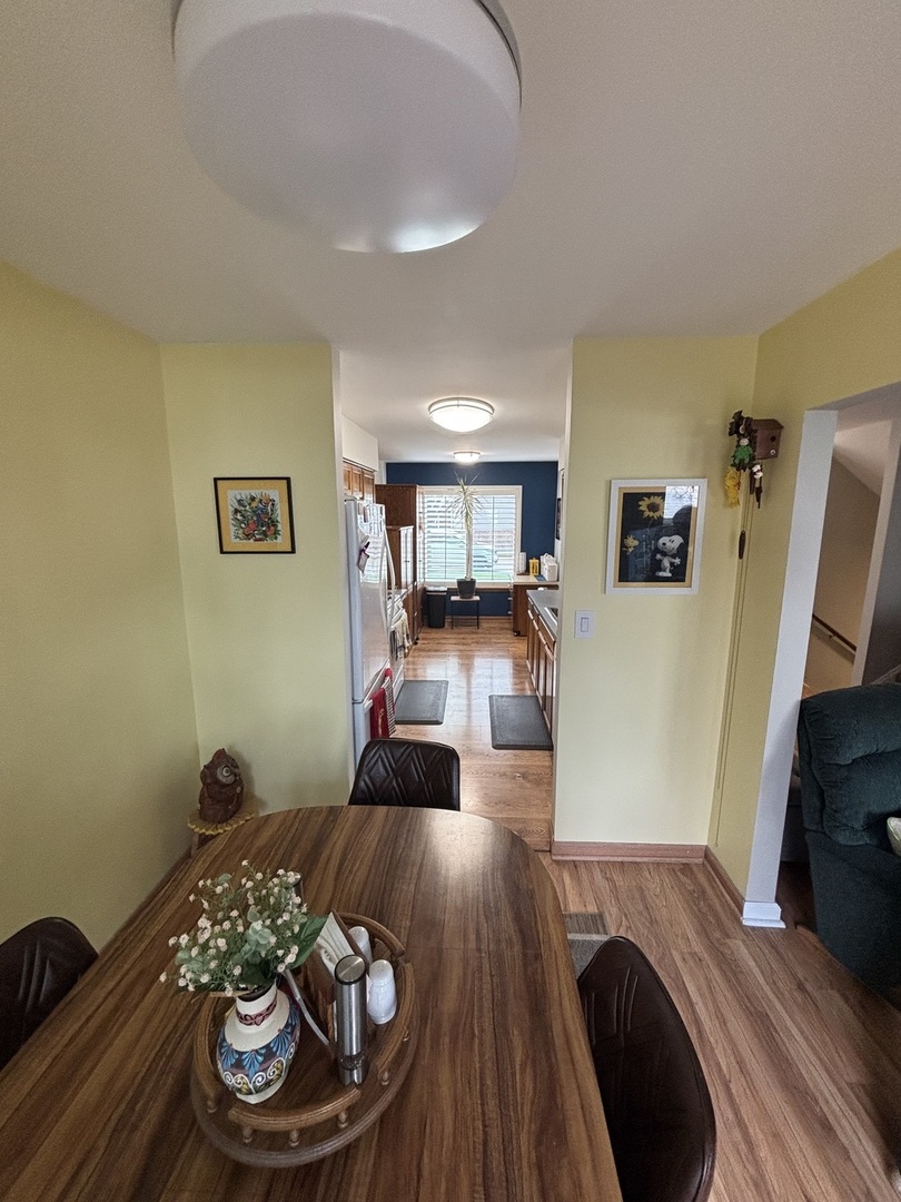 2179 N Queensburg Lane, Palatine, IL 60074