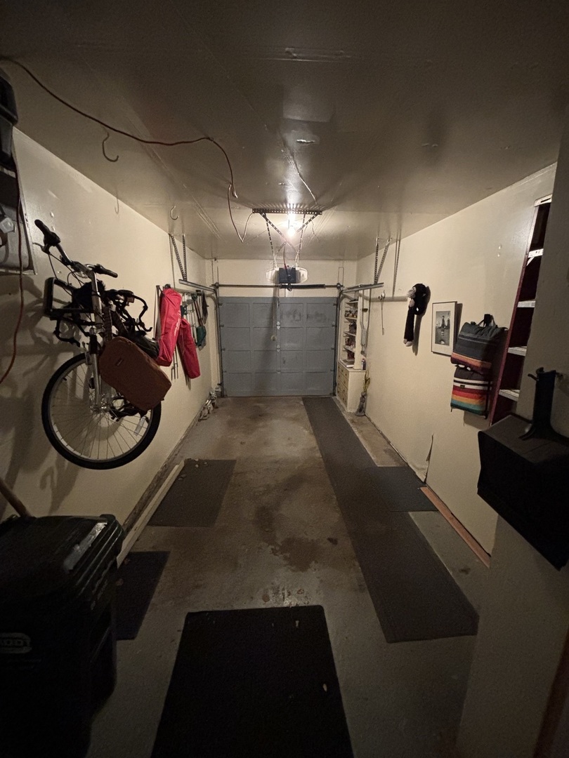 2179 N Queensburg Lane, Palatine, IL 60074