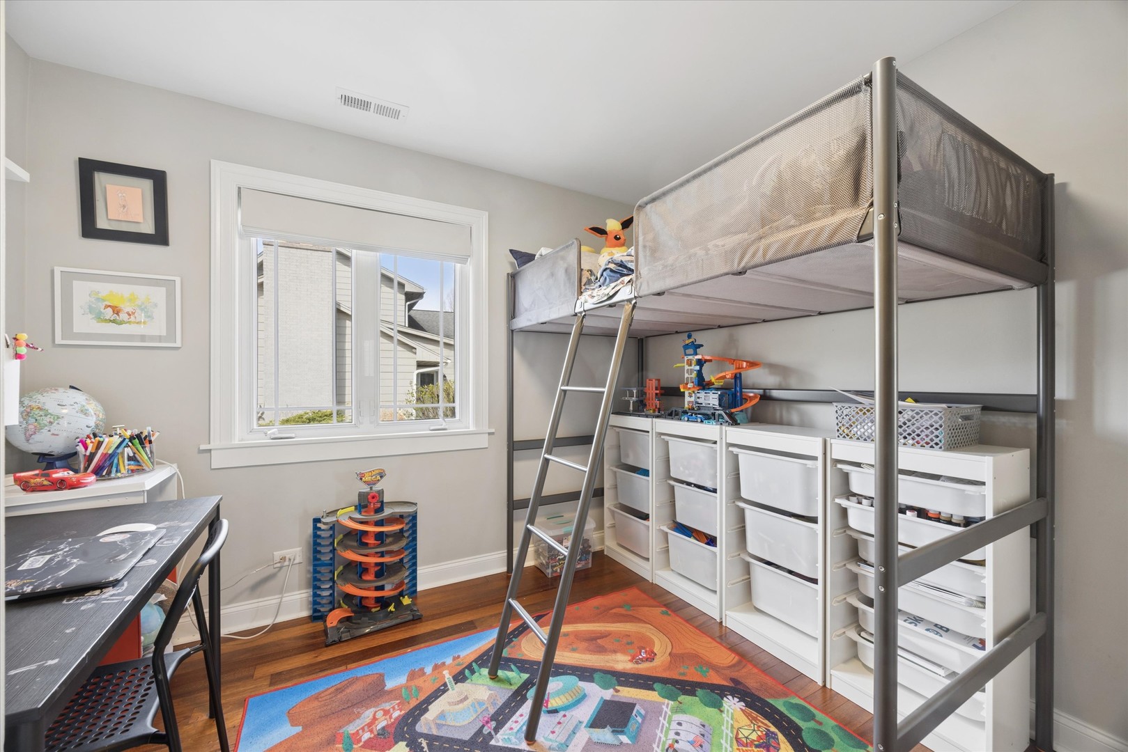 2000 W 55th Place, La Grange Highlands, IL 60525