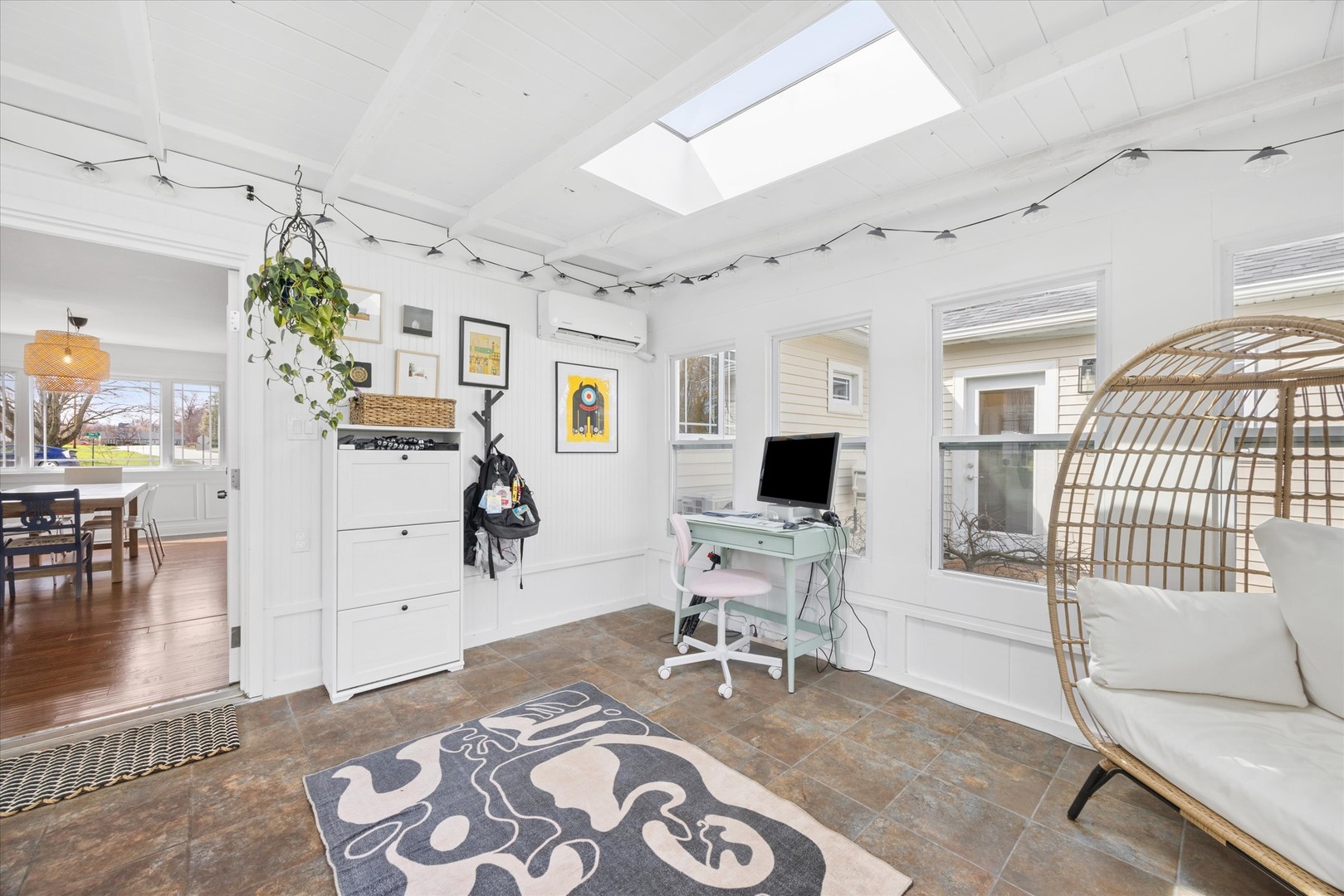 2000 W 55th Place, La Grange Highlands, IL 60525