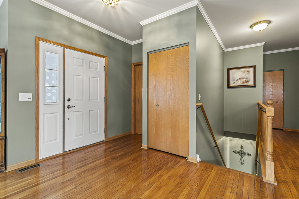 1553 Benzie Circle, Romeoville, IL 60446