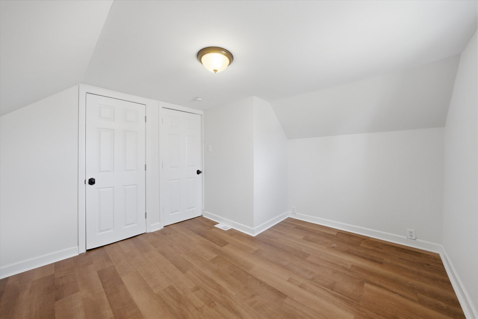 16608 Sawyer Avenue, Markham, IL 60428