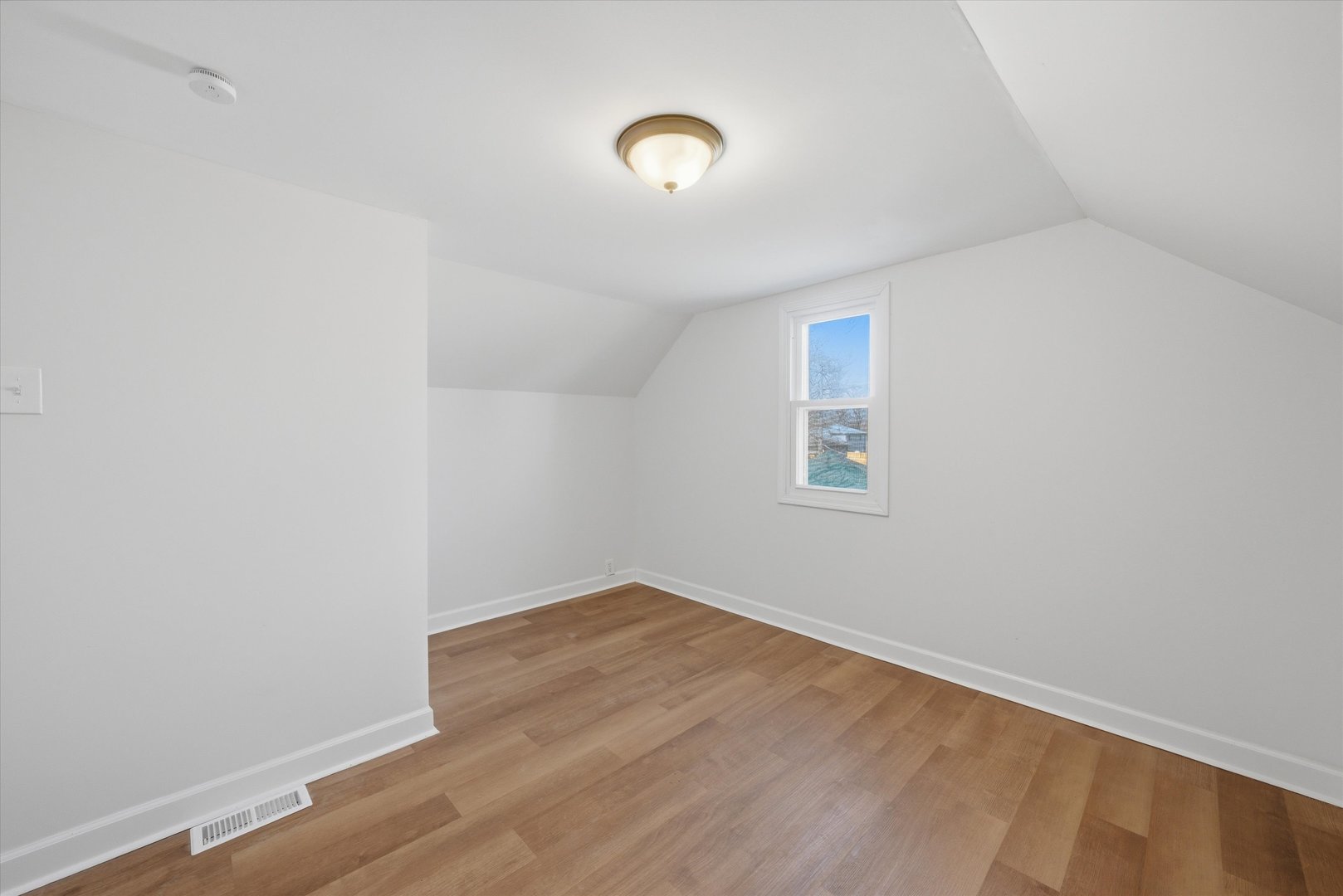 16608 Sawyer Avenue, Markham, IL 60428