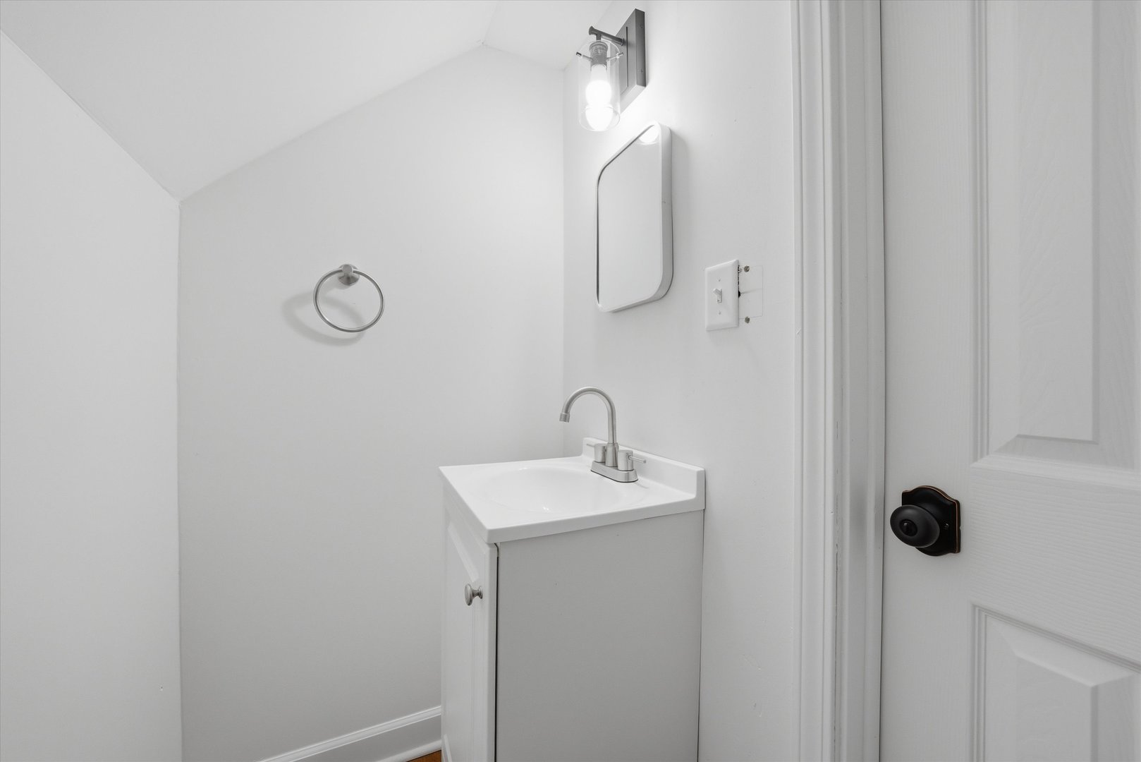 16608 Sawyer Avenue, Markham, IL 60428