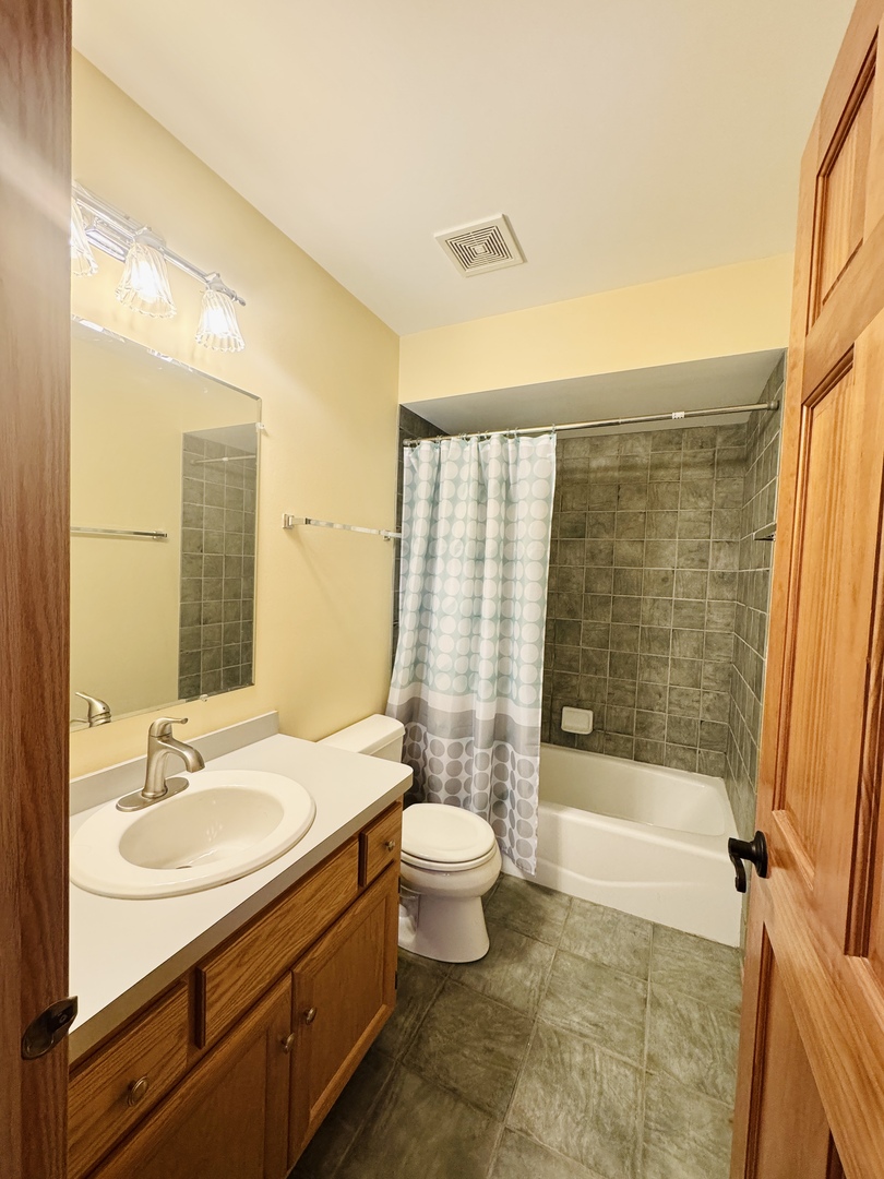 19245 Tramore Lane, Mokena, IL 60448