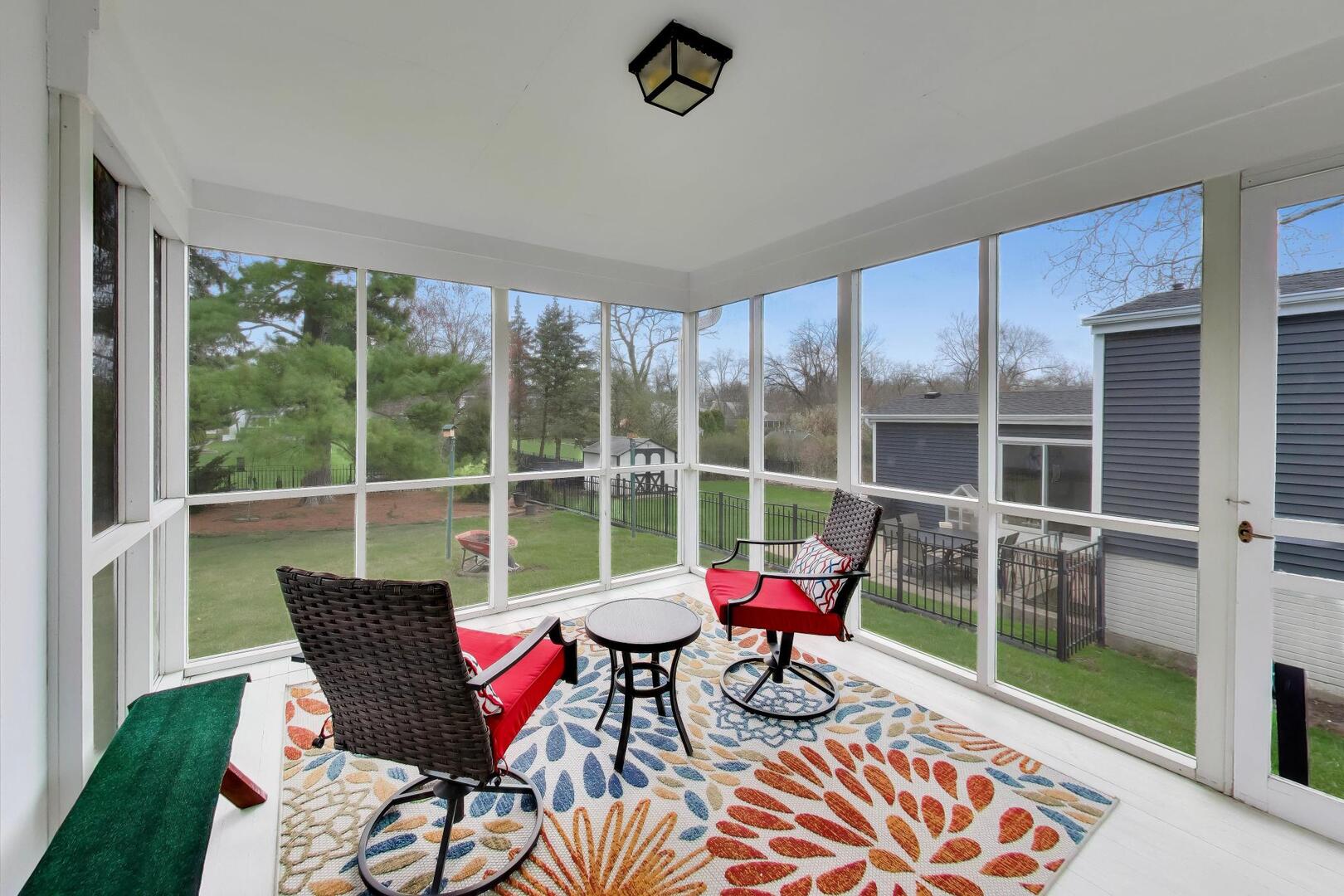 311 Elm Street, Glen Ellyn, IL 60137