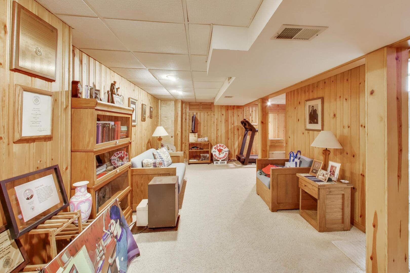 311 Elm Street, Glen Ellyn, IL 60137