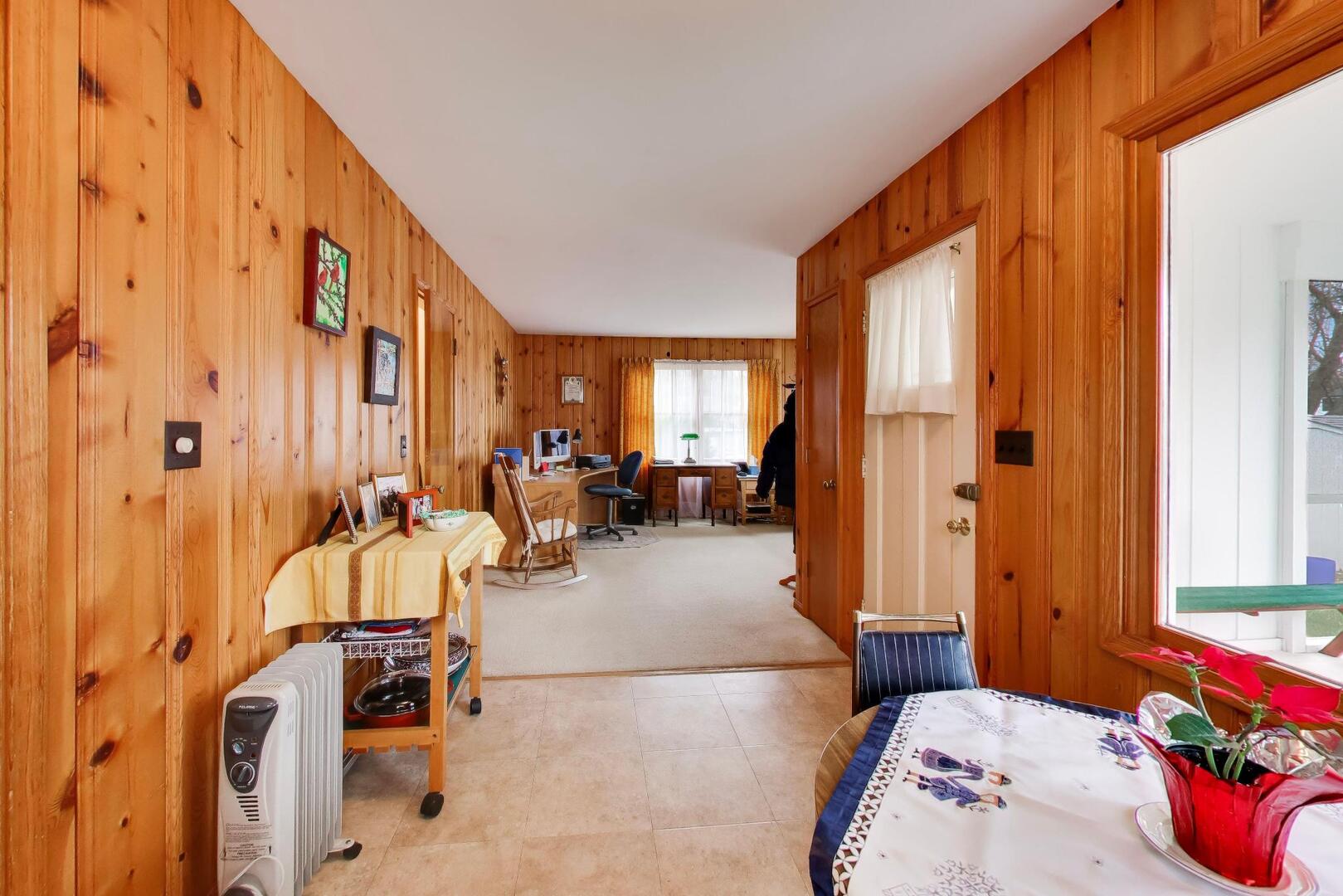 311 Elm Street, Glen Ellyn, IL 60137