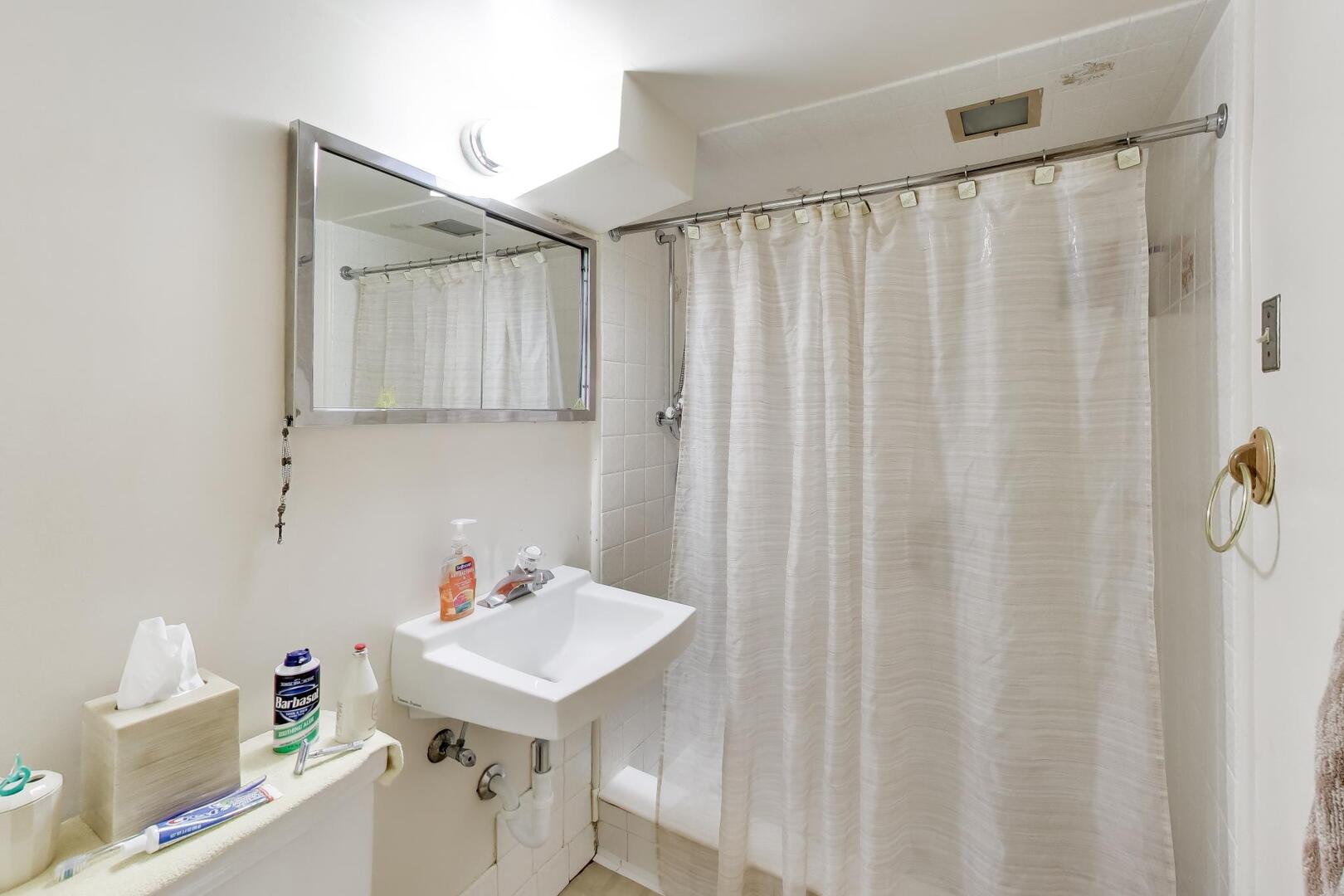 311 Elm Street, Glen Ellyn, IL 60137