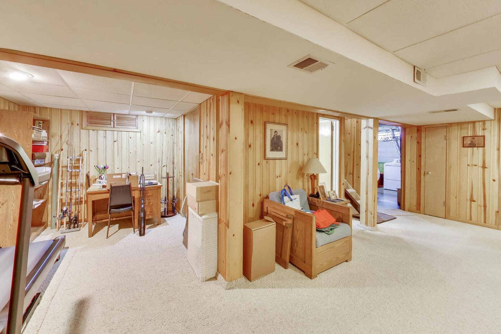 311 Elm Street, Glen Ellyn, IL 60137