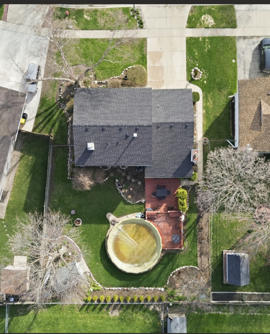 340 Stonehurst Lane, Roselle, IL 60172