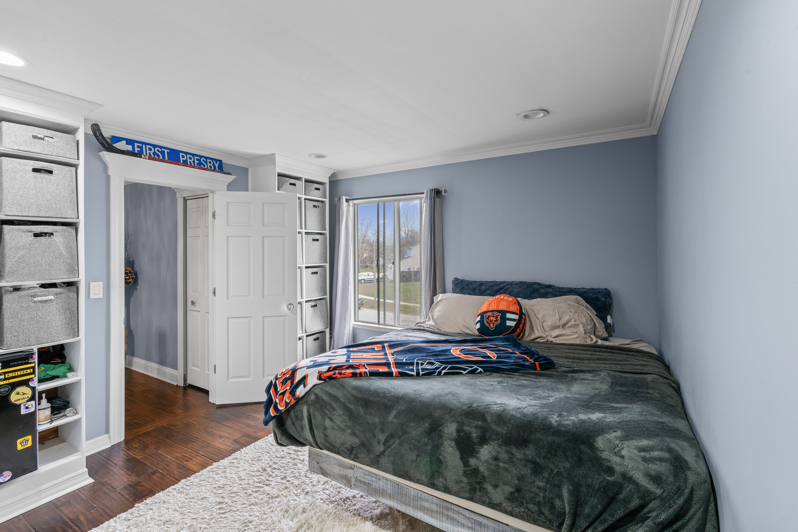 340 Stonehurst Lane, Roselle, IL 60172