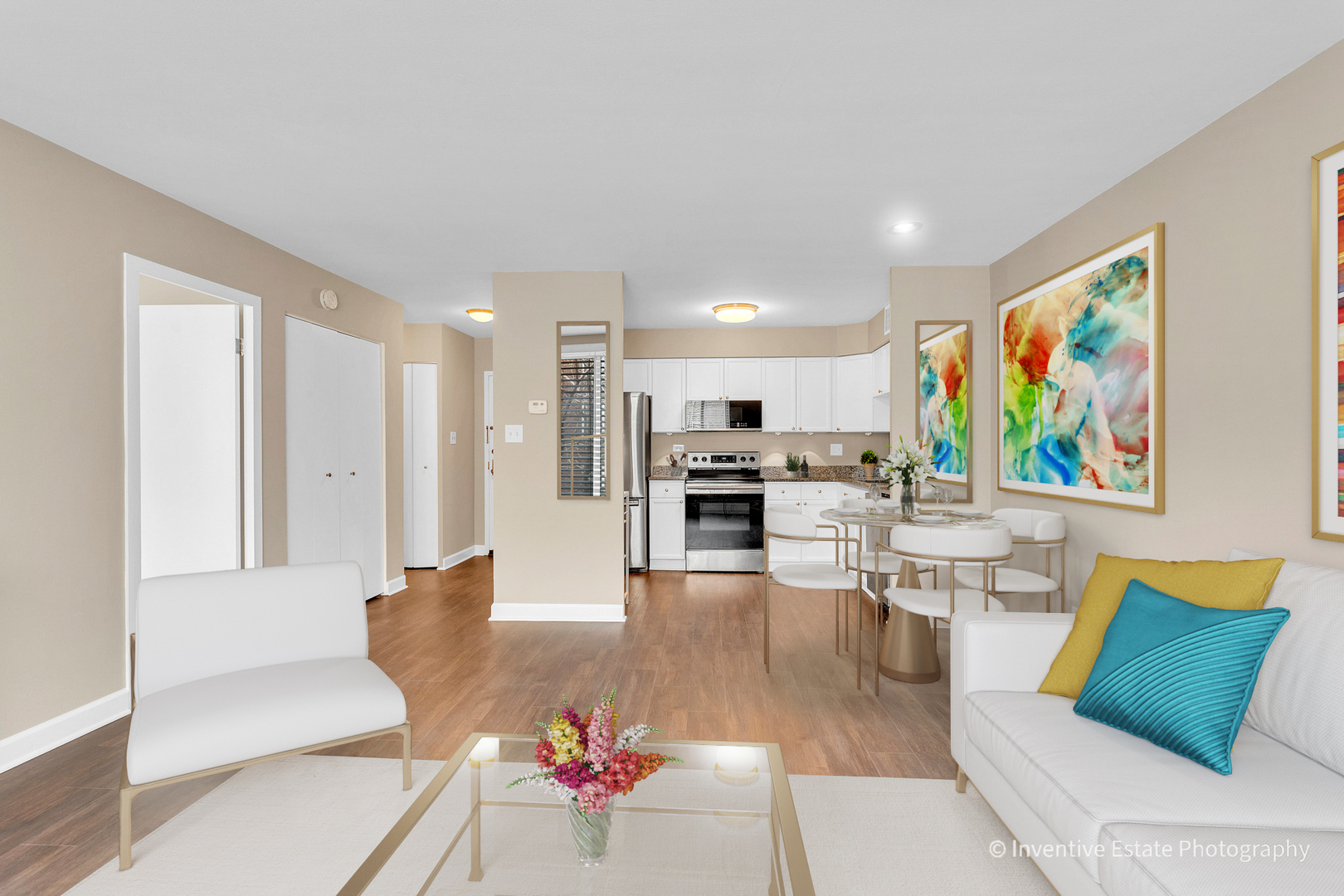 201 S Maple Avenue #111, Oak Park, IL 60302