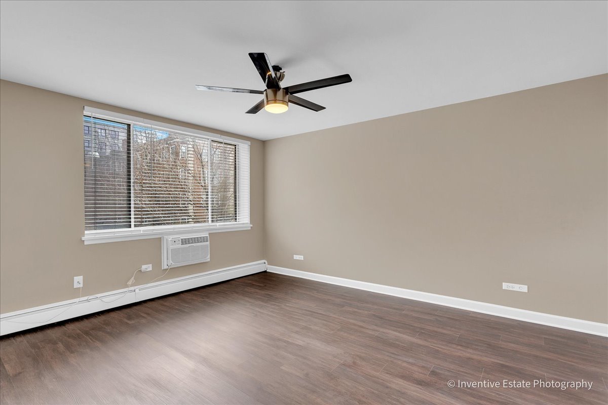 201 S Maple Avenue #111, Oak Park, IL 60302