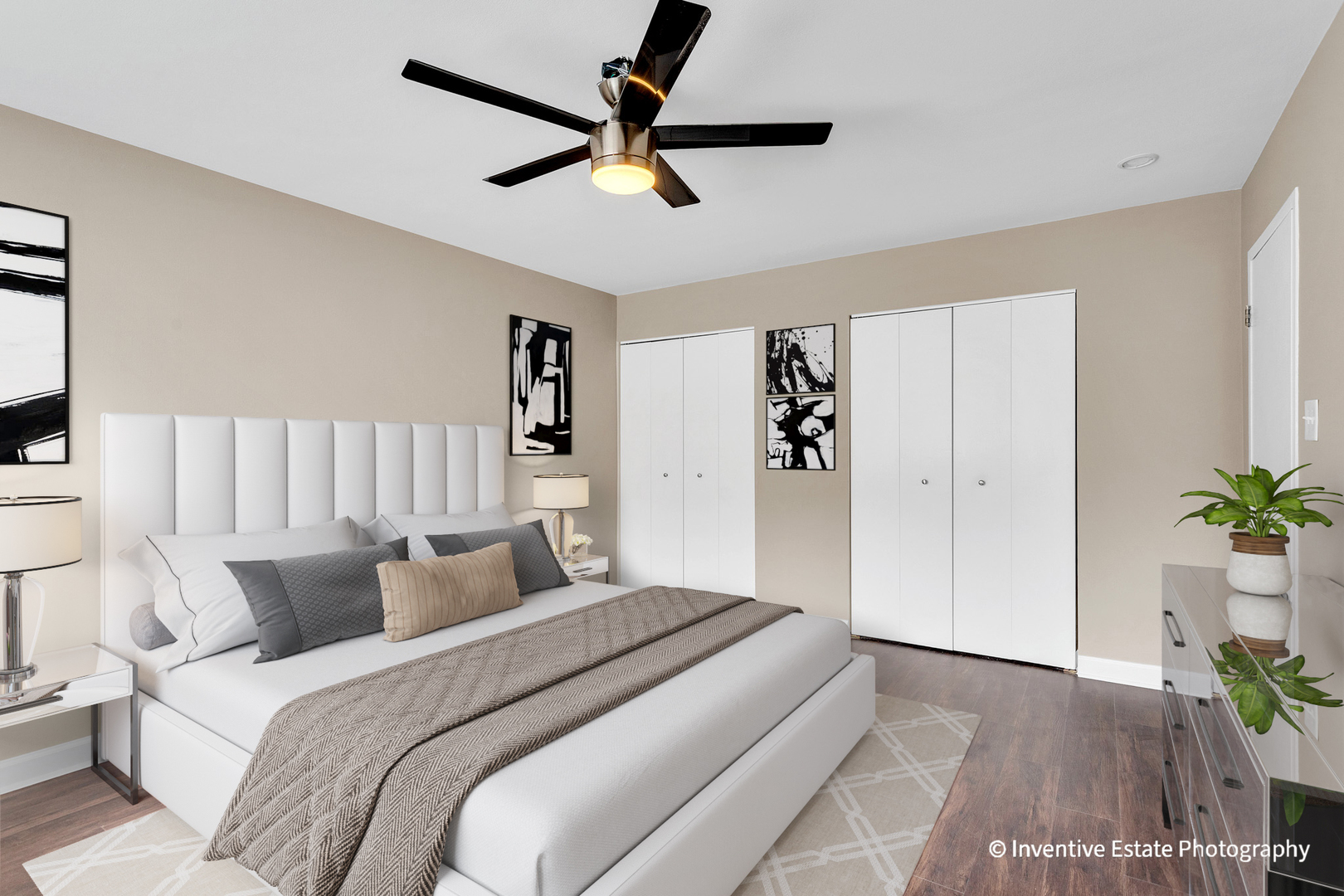 201 S Maple Avenue #111, Oak Park, IL 60302