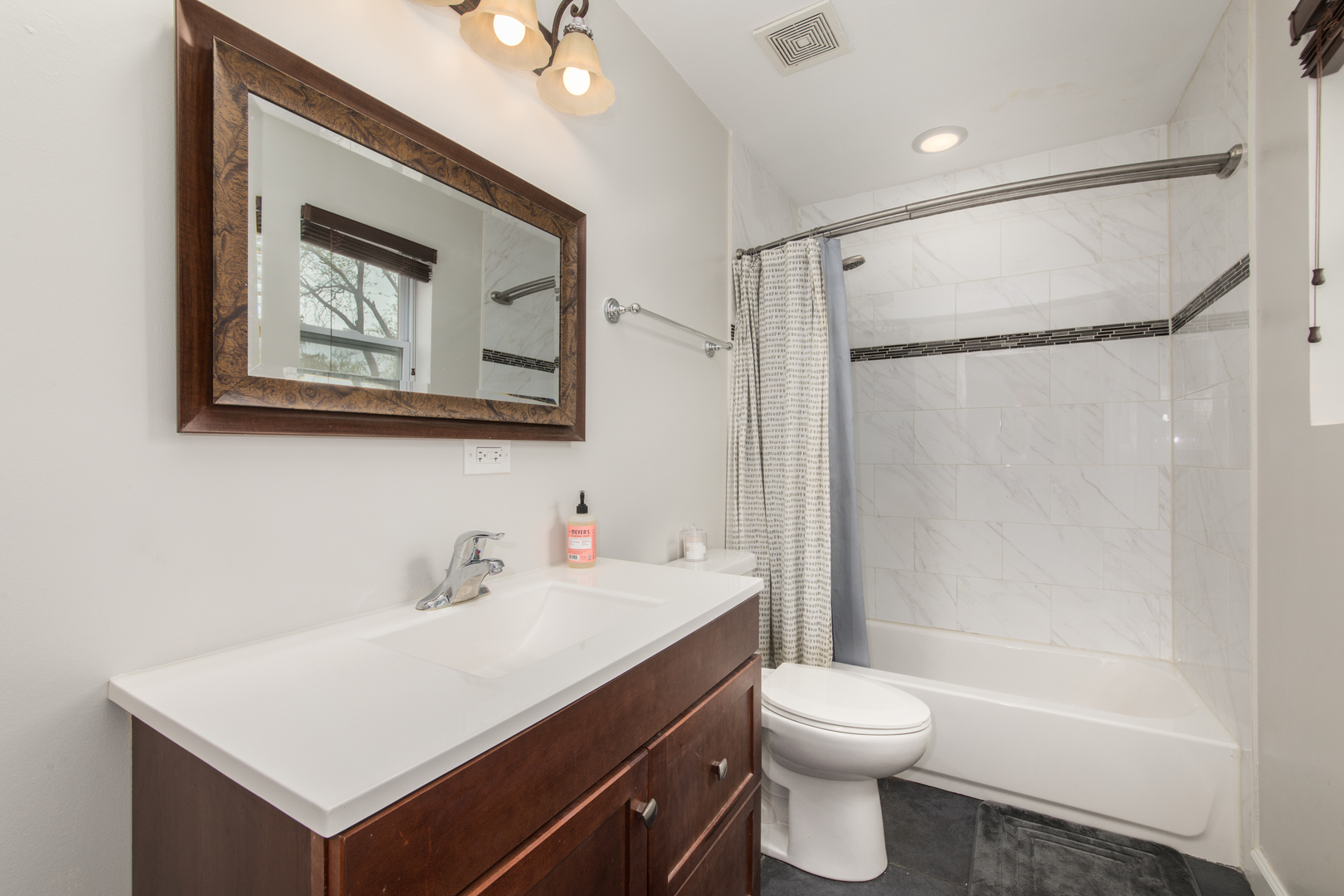 2415 Maple Avenue, Downers Grove, IL 60515