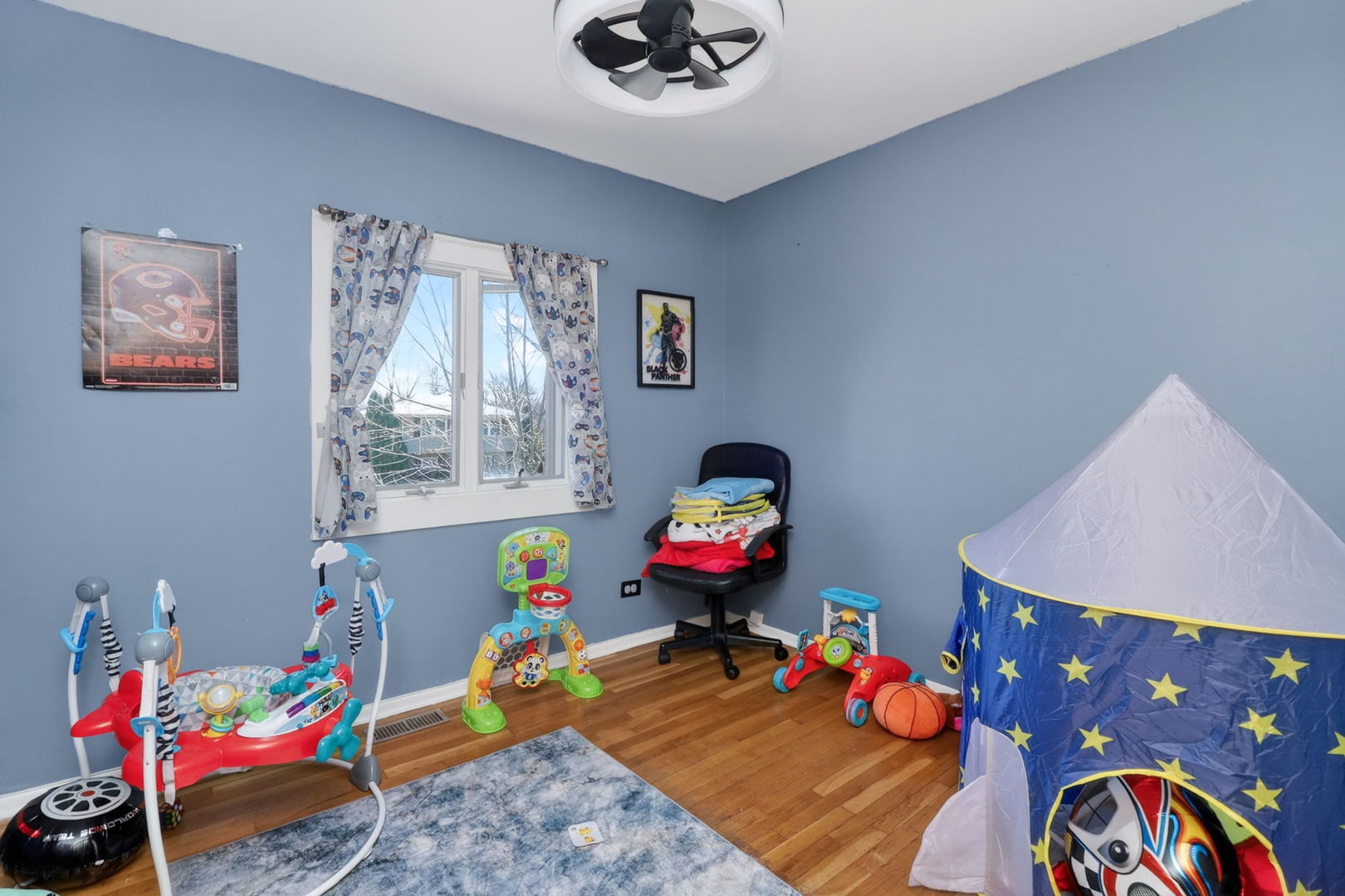 1170 Lancaster Court, Hoffman Estates, IL 60195