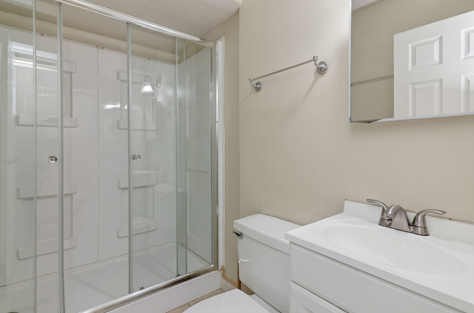 1170 Lancaster Court, Hoffman Estates, IL 60195