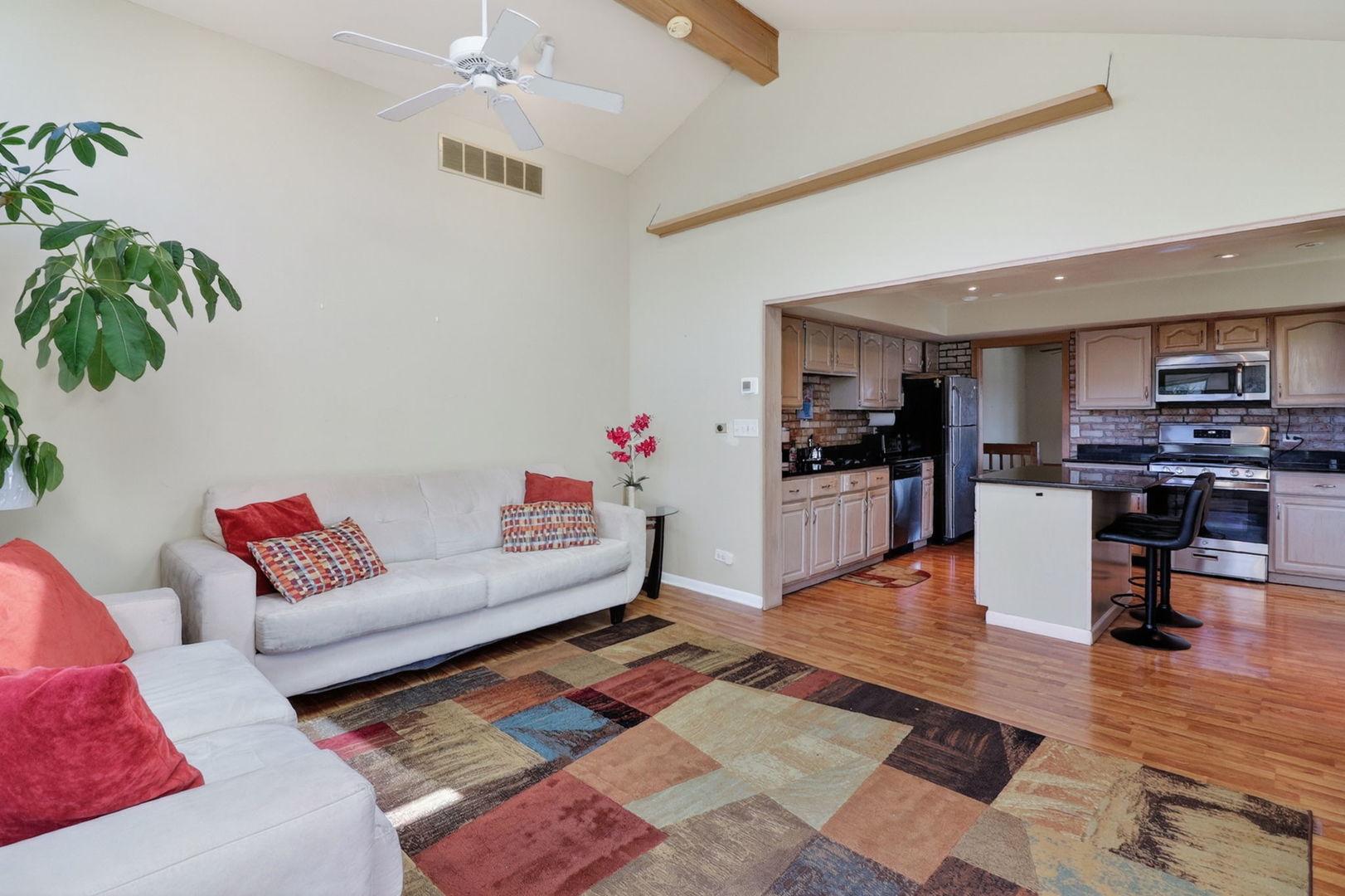 1170 Lancaster Court, Hoffman Estates, IL 60195