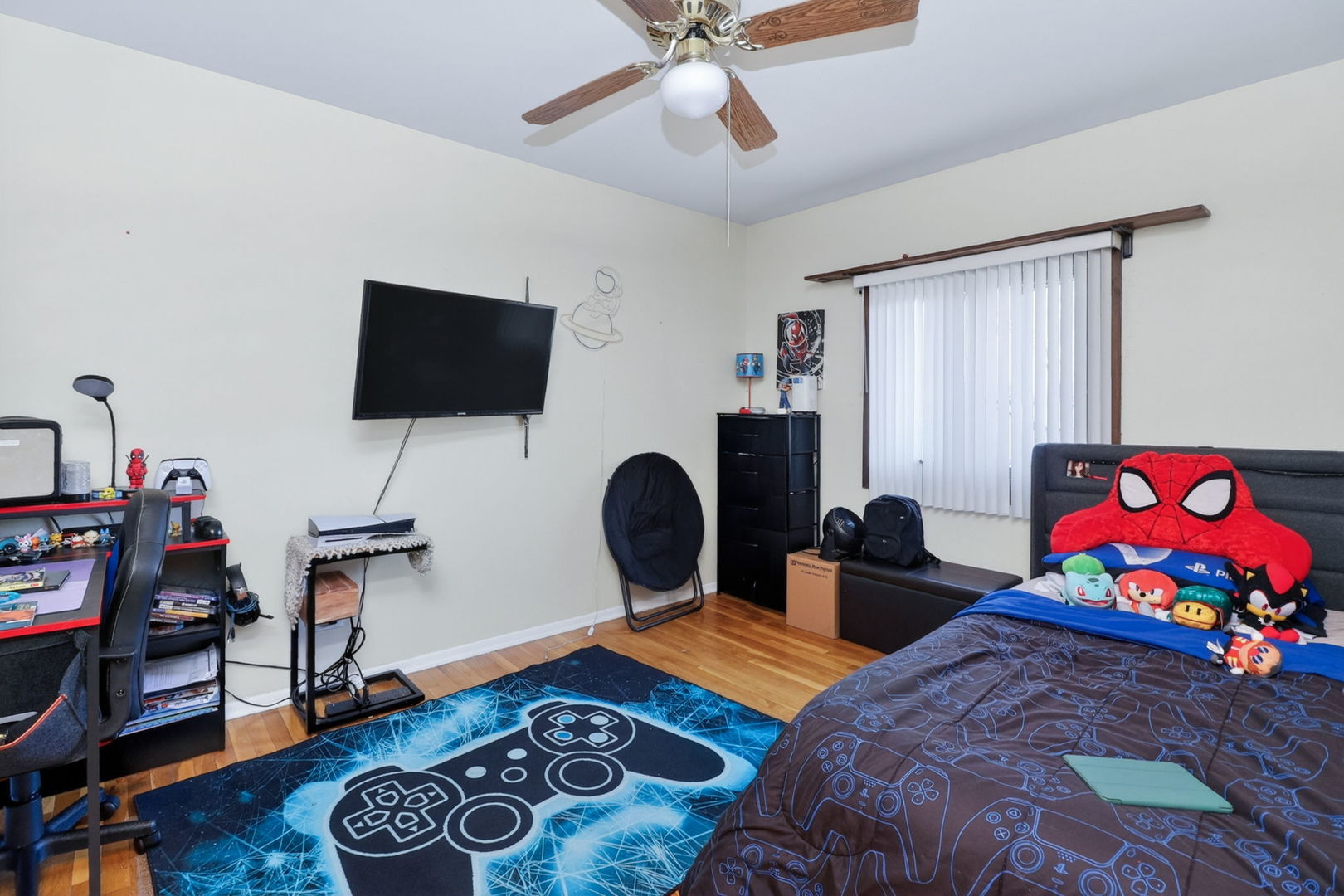 1170 Lancaster Court, Hoffman Estates, IL 60195