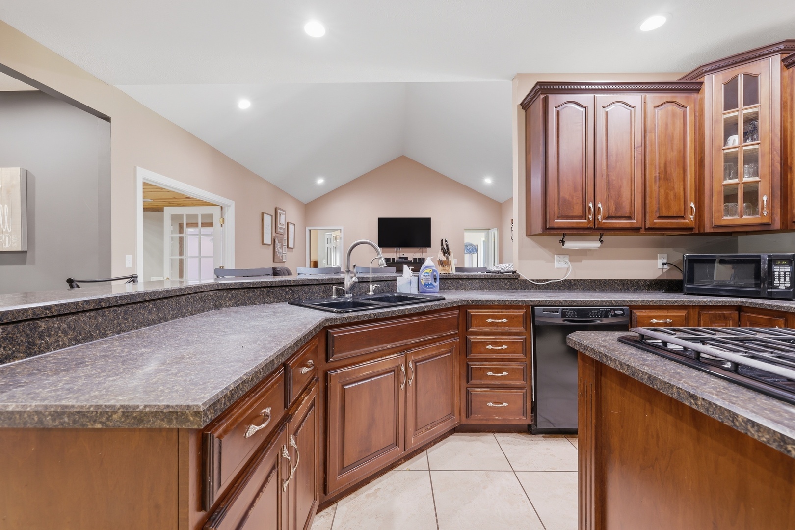 10170 Stilleys Mill Road, Marion, IL 62959