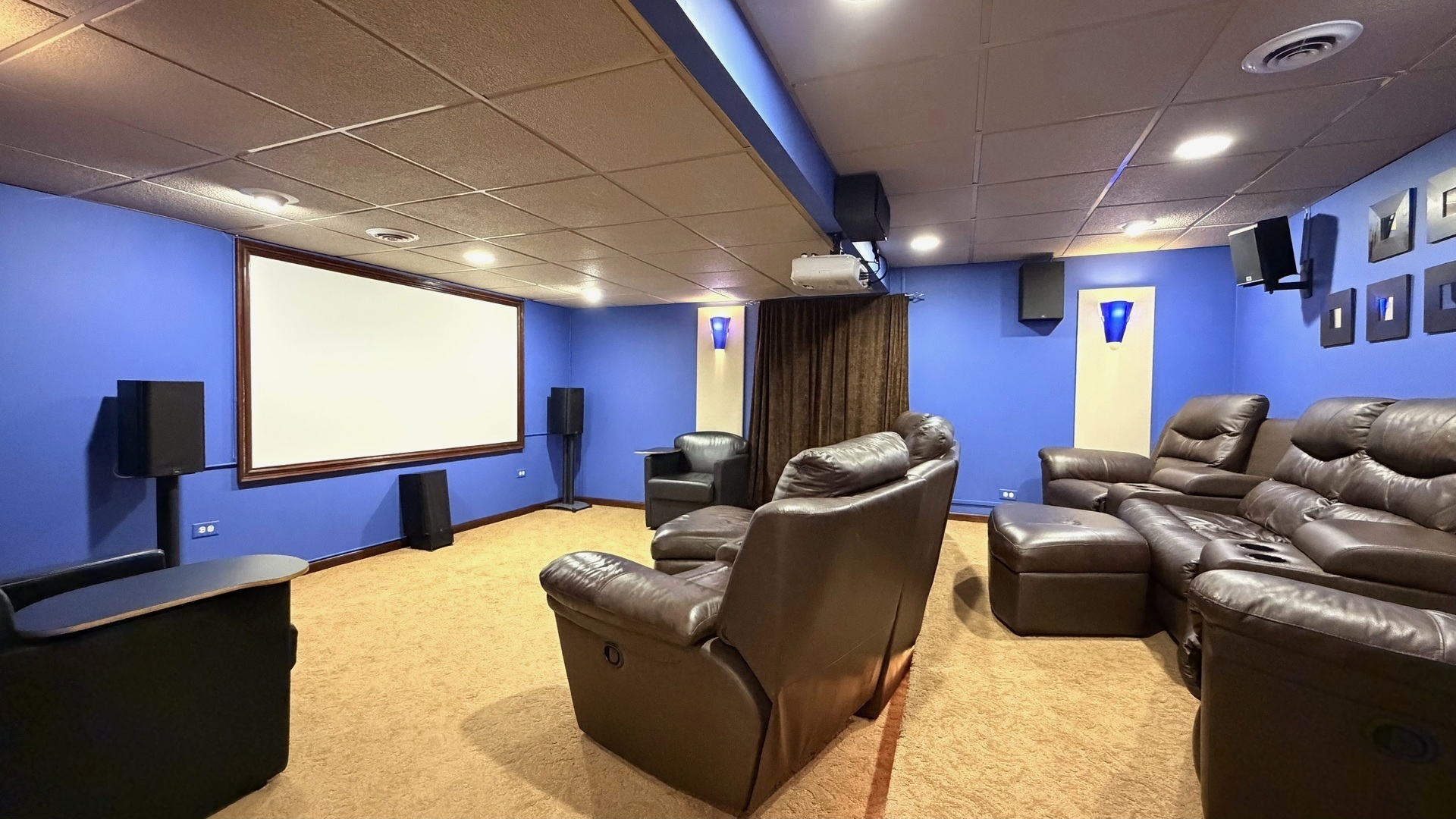 6 Glenview Court, Bolingbrook, IL 60490